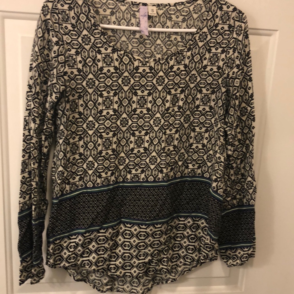 Long sleeve blouse